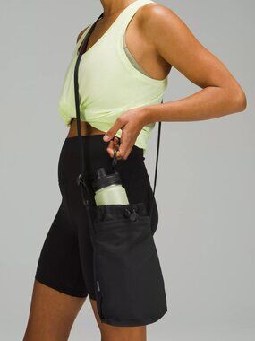 LULULEMON | Water Bottle Crossbody Bag